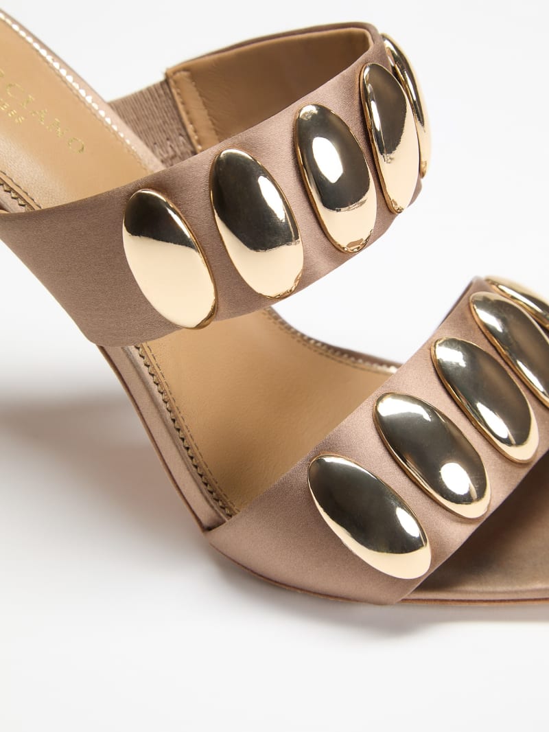 Myra Button Mule