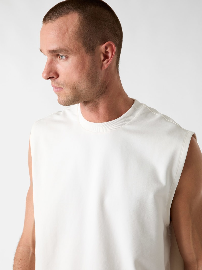 Muscle Crewneck Tee