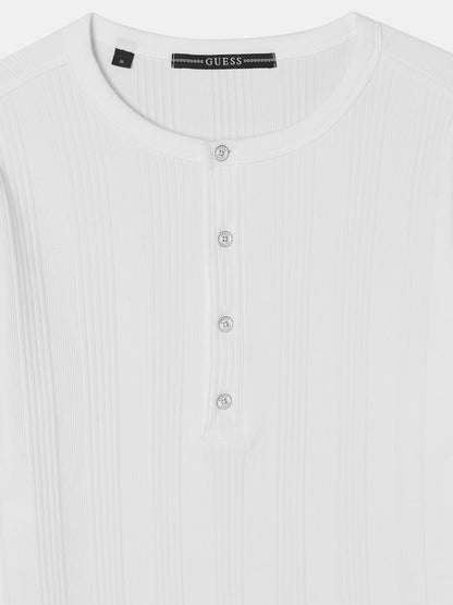 Buttoned t-shirt