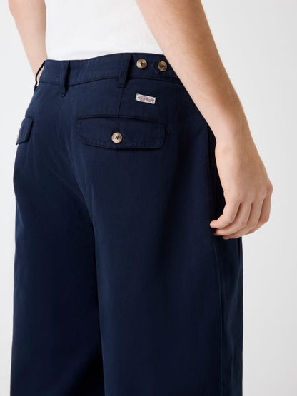 Pleated pants