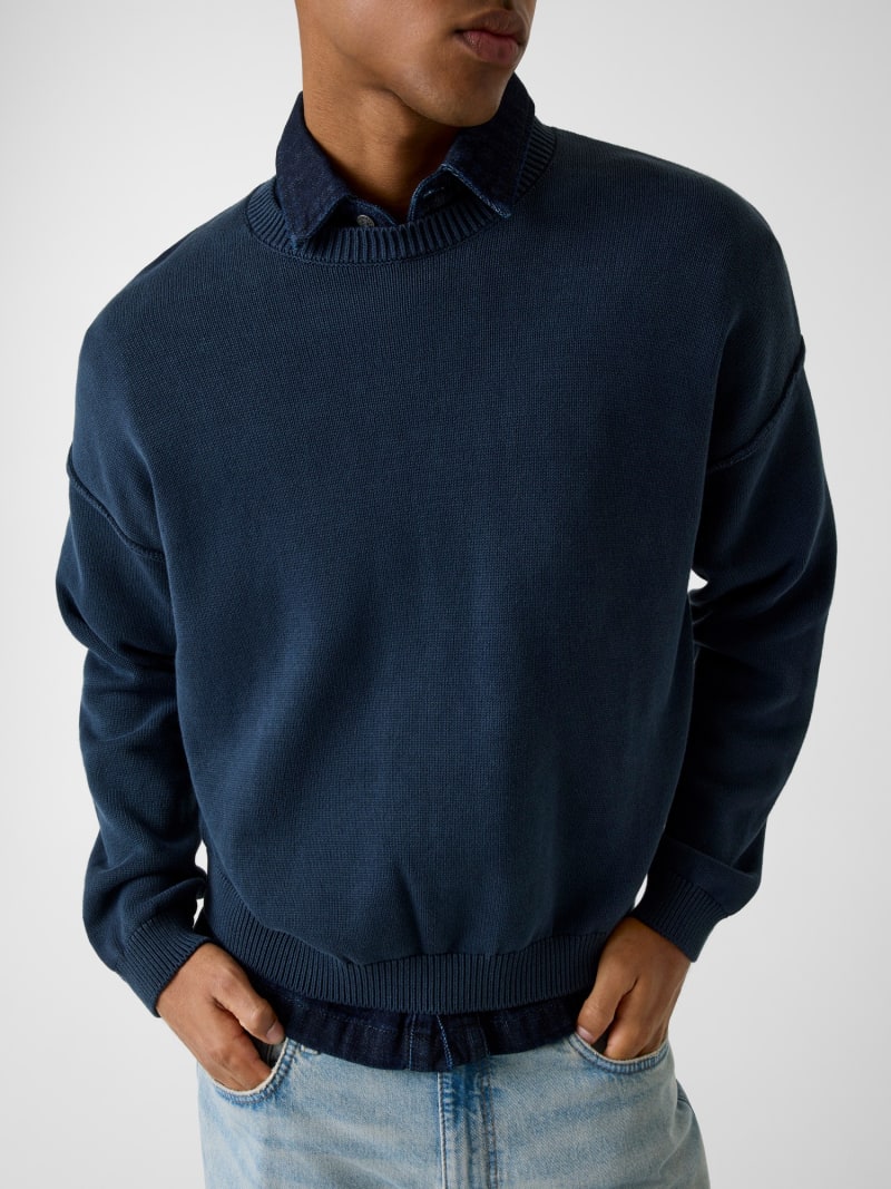 Regular fit sweater