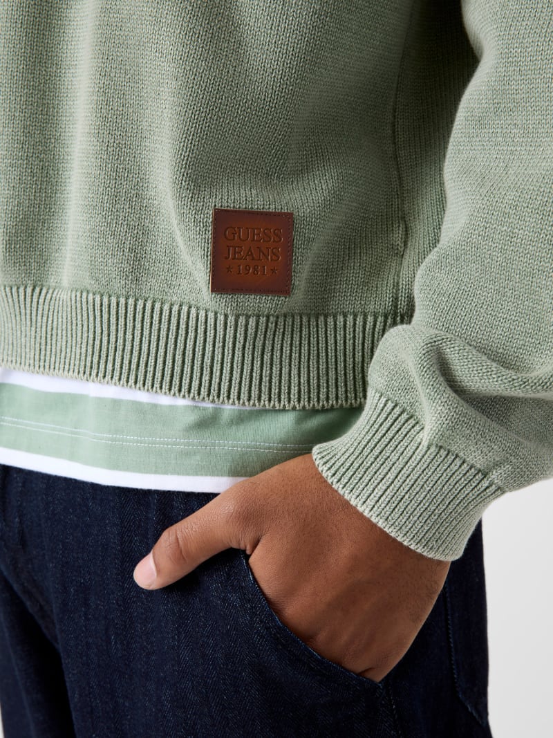 Regular fit sweater
