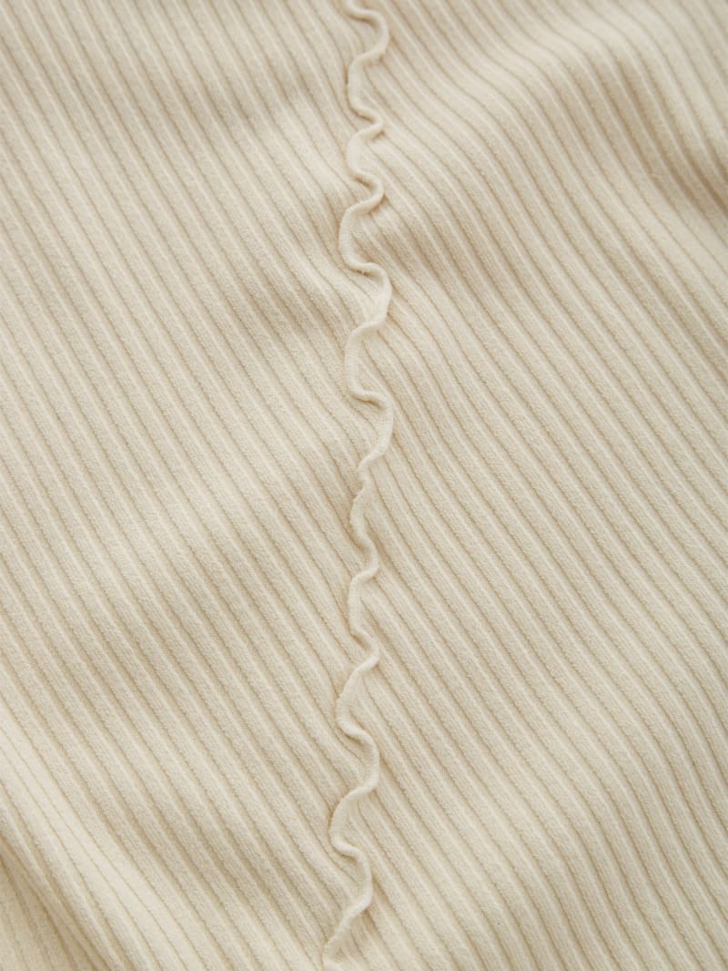 long-sleeve lettuce edge top