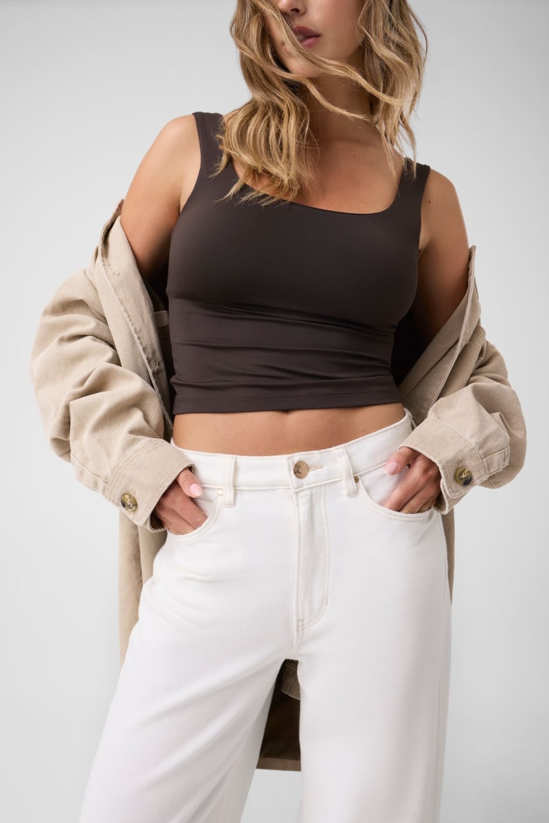 Wide-leg jeans
